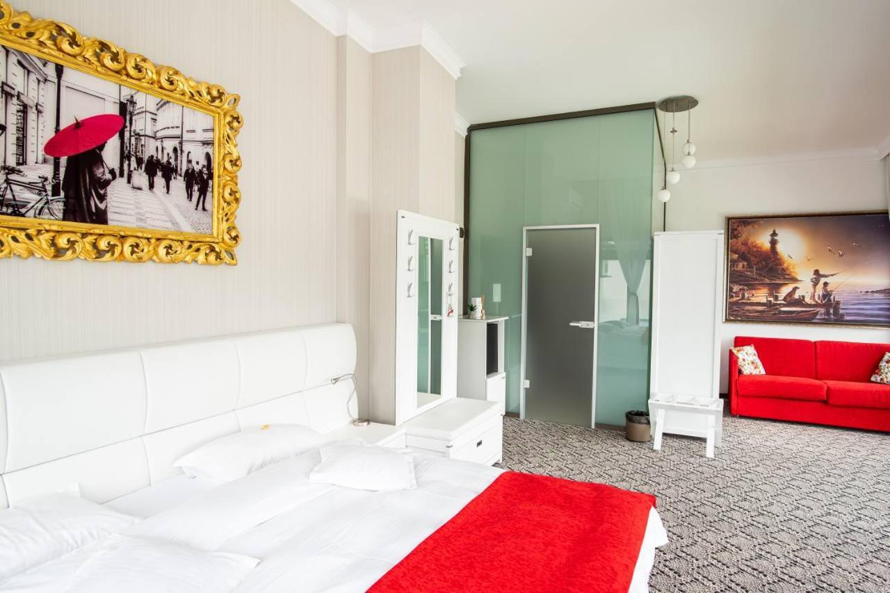 Hotel Roser House Boutique - Pe Malul Lacului Colibita Room photo