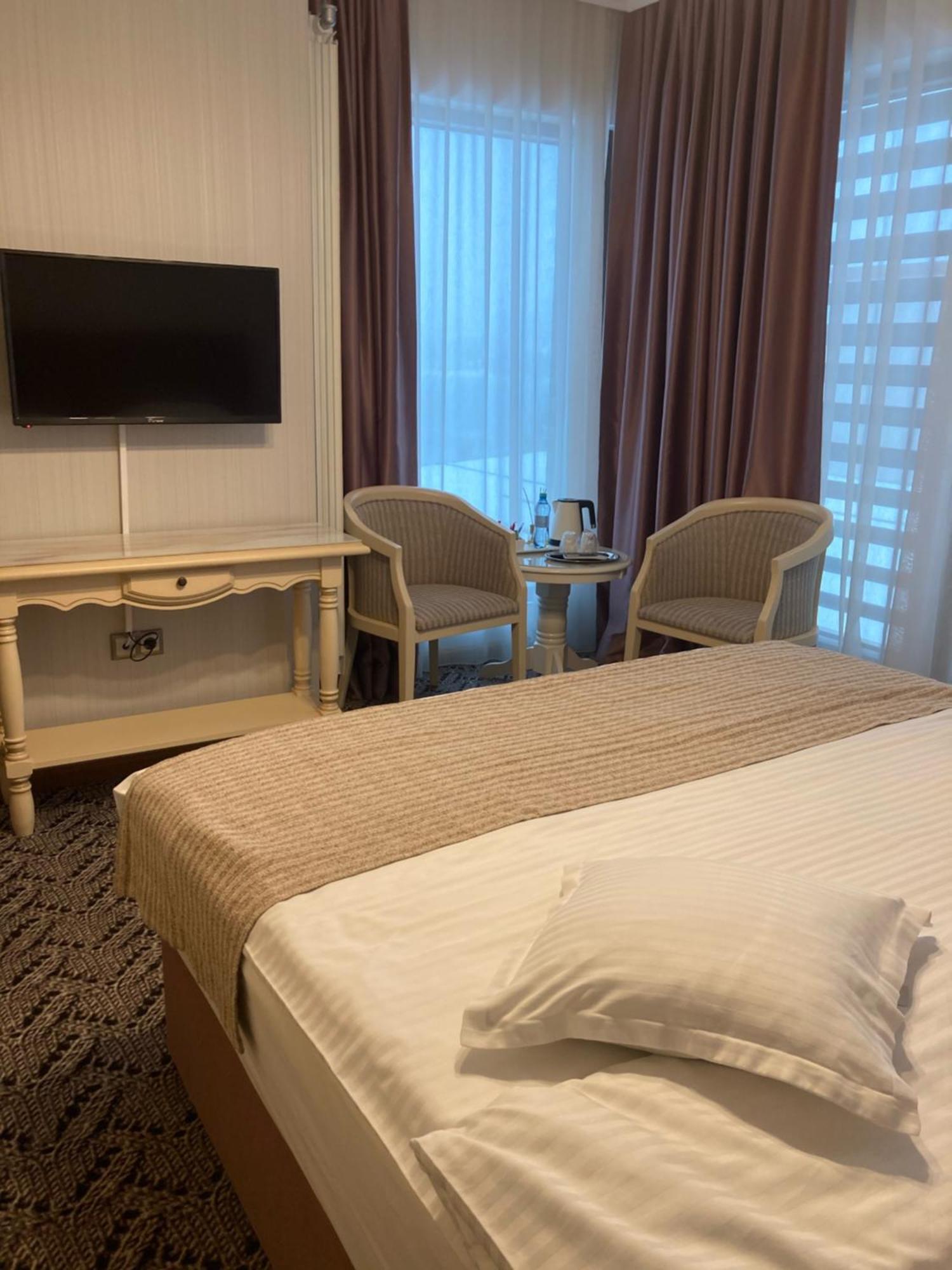 Hotel Roser House Boutique - Pe Malul Lacului Colibita Room photo